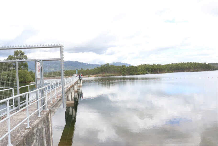    Câmara Municipal e Assembleia Municipal aprovaram aditamento ao sistema de concessão que vai p...