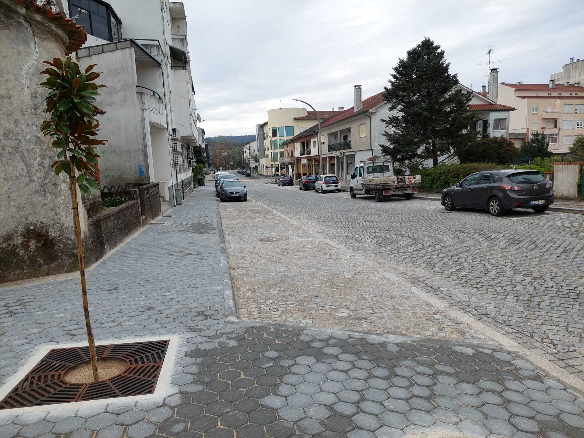 Obra concluída - Requalificação da Rua Tomás da Fonseca