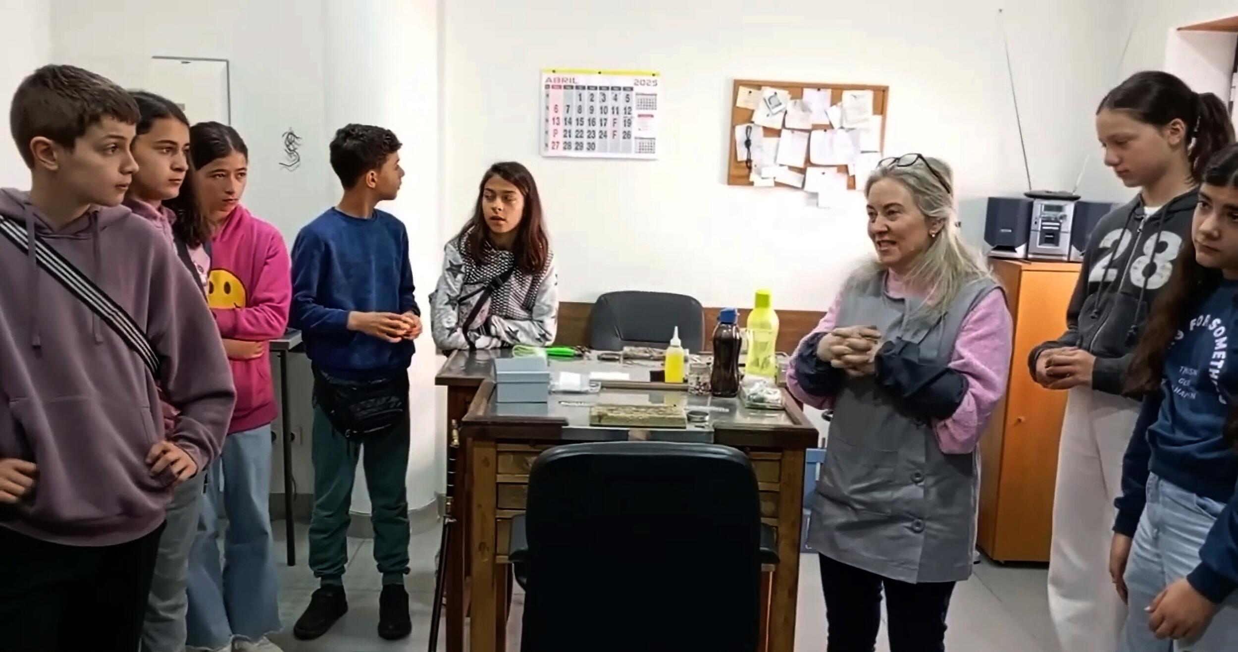 Alunos do Agrupamento de Escolas de Mortágua (2º Ciclo)  participaram no programa “Artes e Ofício...